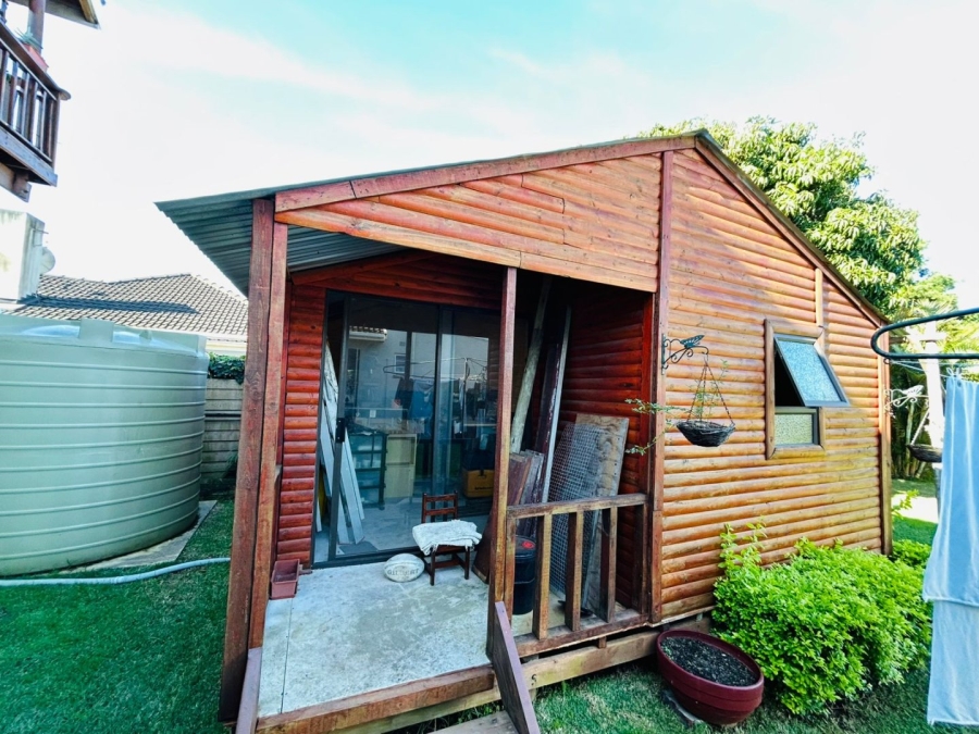 4 Bedroom Property for Sale in Beacon Bay Eastern Cape